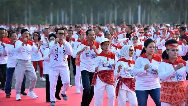 Jokowi senam Poco-poco (Hak Cipta: credit: instagram.com/sekretariat.kabinet/gen)