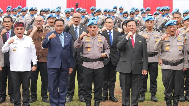 Kapolri Jenderal Listyo Sigit Prabowo melepas Kontingen Garuda Bhayangkara (Garbha) Satgas FPU 5 Minusca. Upacara pelepasan digelar di Lapangan Bhayangkara, Jakarta Selatan, Selasa (19/9/2023).