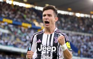 Selebrasi Francisco Conceicao di laga Hellas Verona vs Juventus di pekan keempat Serie A 2025/2026 di Marcantonio Bentegodi, Sabtu (20/09/2025) malam WIB. (Paola Garbuioi/LaPresse via AP)