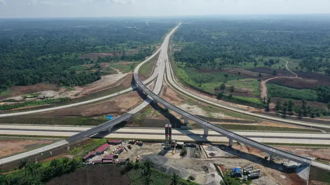 PT Hutama Karya (Persero) memproyeksikan pembangunan ruas Jalan Tol Trans Sumatera (JTTS) ruas Jalan Tol Indrapura-Kisaran sepanjang 47,75 km rampung sesuai target di tahun ini. (Dok Hutama Karya)