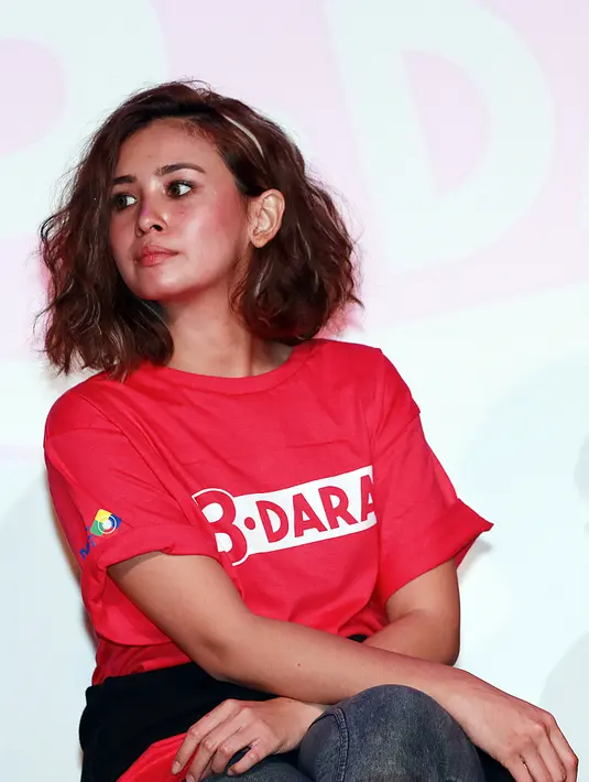 Pemeran film ‘Bukan Bintang Biasa’ ini selalu membagi waktu sebaik-baiknya lantaran banyaknya kesibukan yang tengah dikerjakannya. (Deki Prayoga/Bintang.com)