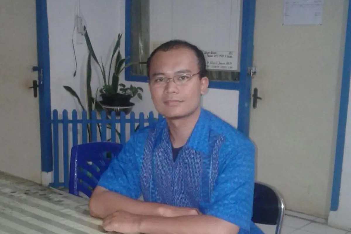Dokter gigi Denie Candra Asmara menggerakkan siswa SD menjadi Kader Gigi Sehat. (Foto: Dok. Pribadi)
