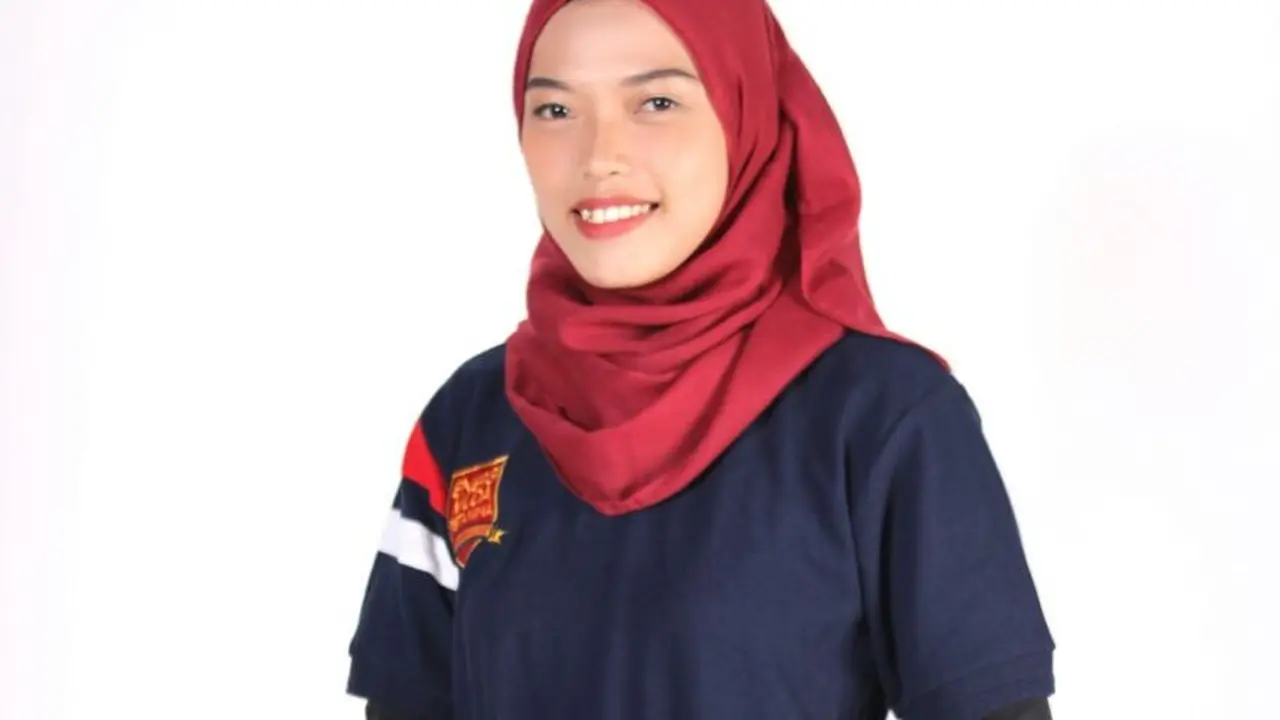Niken , Finalis Menulis CJA Semarang
