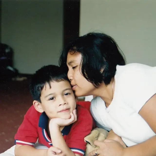 6 Potret Lawas Masa Kecil Maxime Bouttier, Dekat dengan Sang Ibunda