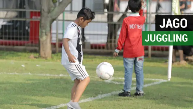 Berita video seorang bocah bernama Diego Aslan menarik perhatian saat Timnas Indonesia U-22 melakukan internal game. Anak berusia 8 tahun ini bisa juggling sampai ribuan kali.