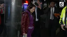 CFO Huawei Meng Wanzhou dibebaskan dari tahanan dengan uang jaminan senilai Rp 109,4 Miliar. Meski demikian, Meng berada dalam pengawasan ketat otoritas Kanada.