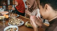 Ilustrasi Melaksanakan Ibadah Puasa Tasua Credit: shutterstock.com