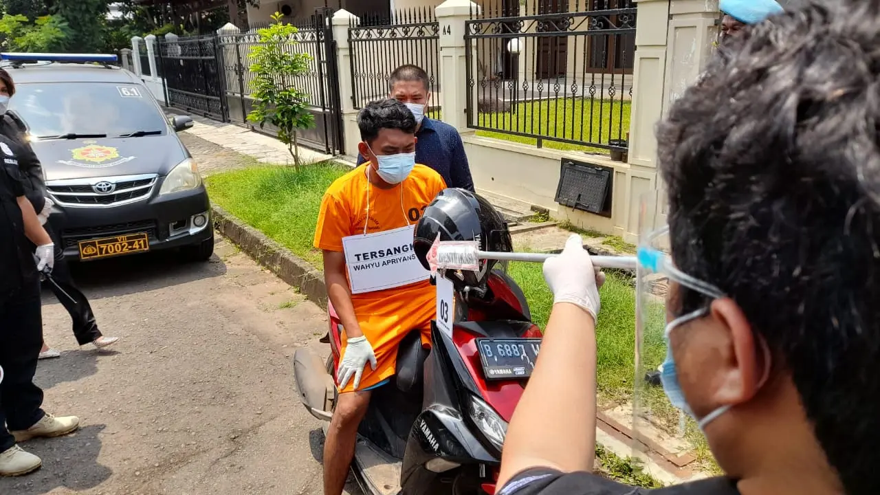 Polisi Gelar Adegan Reka Ulang Pembunuhan WNA di Tangsel