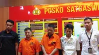 Pemilik toko emas bogor di Makassar tersangka dalam kasus penambangan emas ilegal sekaligus diduga terlibat dalam kasus dugaan pemalsuan surat otentik (Liputan6.com/ Eka Hakim)