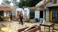 Gerakan tanah menyebabkan sebanyak 24 rumah rusak berat dan tak lagi bisa dihuni di Padangjaya Kecamatan Majenang, Cilacap. (Foto: Liputan6.com / Muhamad Ridlo)