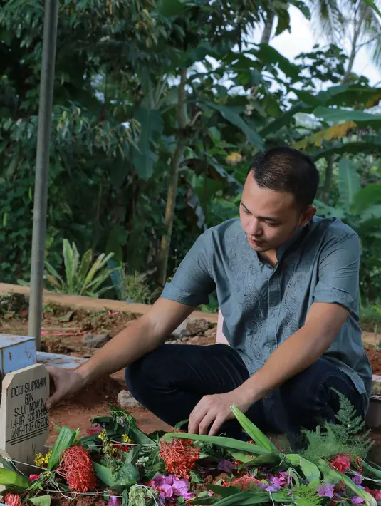 Berdasarkan teman dekatnya, Didi yang selalu mendampingi Deddy dalam menggarap proyek, menuturkan bahwa keinginan sahabatnya untuk menggelar konser bersama dengan para personel Godbless. (Adrian Putra/Bintang.com)