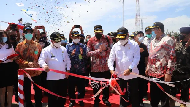Kapal Pengawas Perikanan yang baru ini termasuk kapal kelas C dengan panjang 30-40 meter. KP HIU 16 dan KP HIU 17 merupakan kapal Series Design pertama yang dimiliki KKP. (Foto: Liputan6.com/KKP)