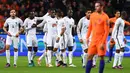 Momen kegagalan Belanda mulai terasa saat mereka kalah 0-1 di kandang saat menjamu Prancis. Ketika itu gol tunggal Paul Pogba pada menit ke-30 membuat Der Oranje harus terpuruk dihadapan publik sendiri. (AFP/Franck Fife)
