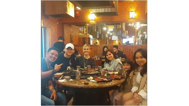 Reuni di Amerika, Ini 6 Potret Eza Yayang dan Agnez Mo dari Teman Duet Hingga Kini