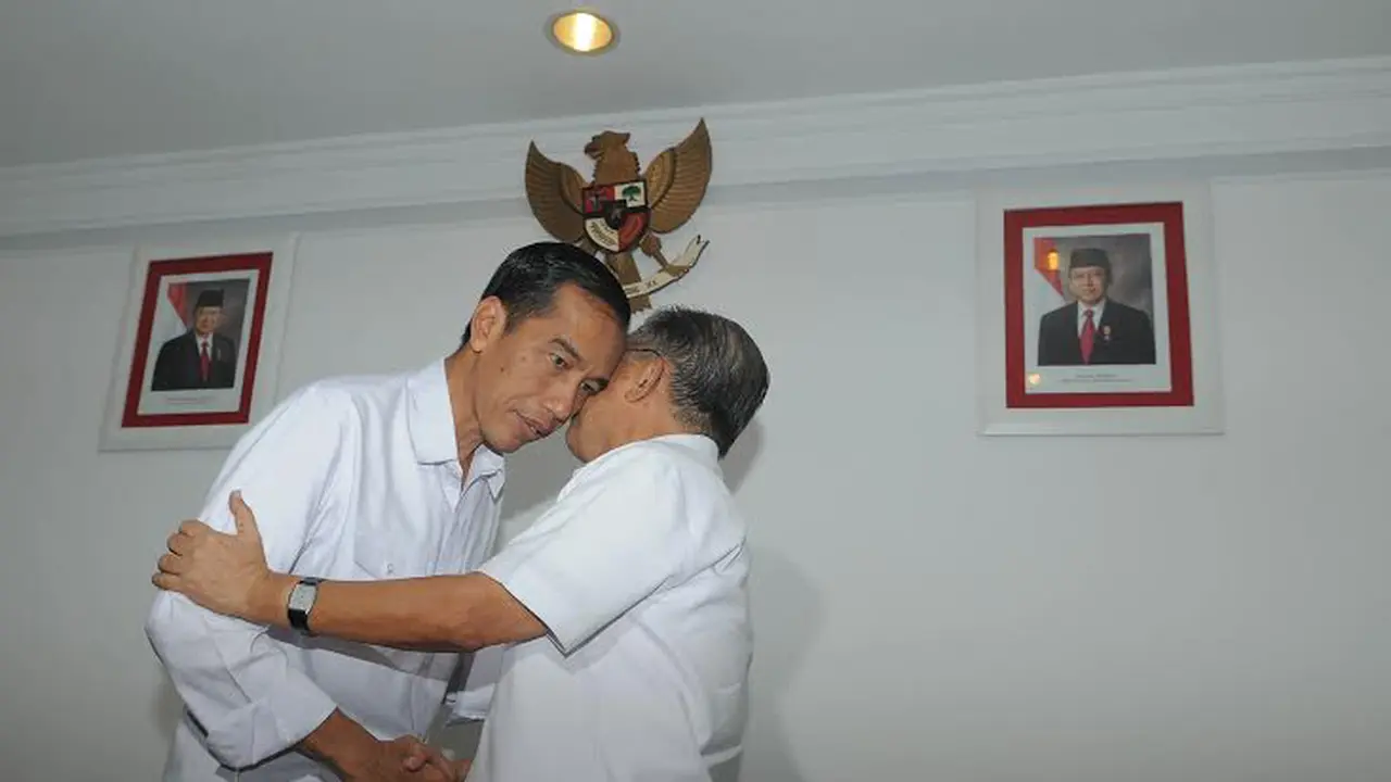 Jokowi-JK Cipika Cipiki di Halim Perdanakusuma