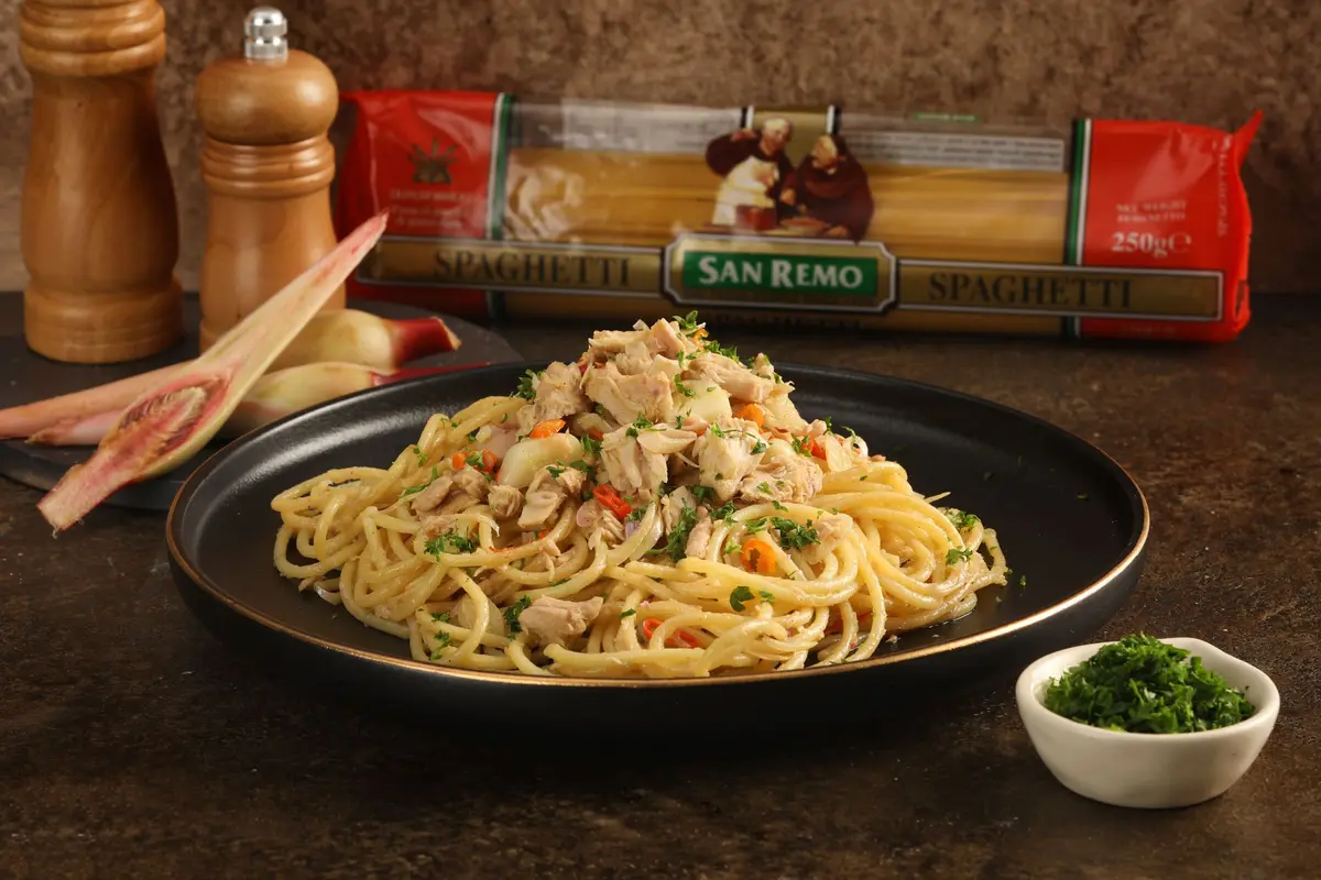 spaghetti kecombrang tuna