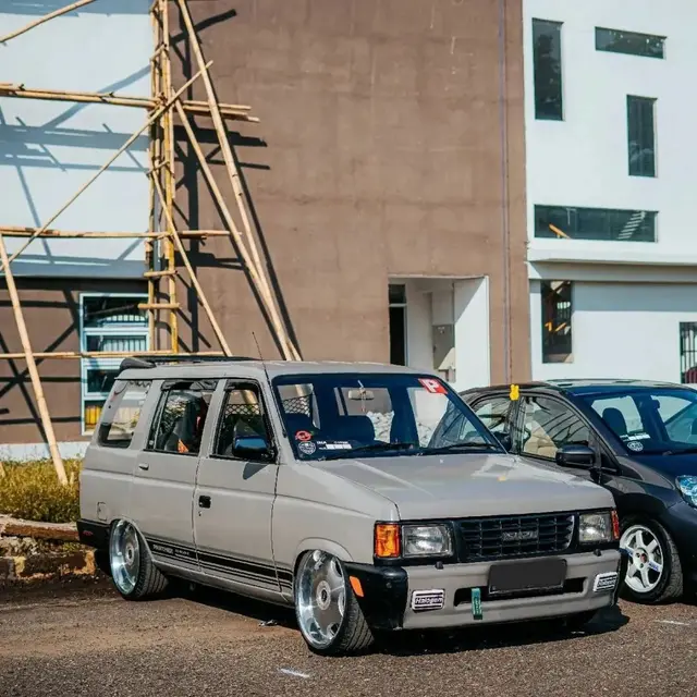 Modifikasi Isuzu Panther (Instagram/@pantherholic)