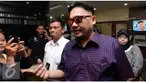 Farhat telah menyelidiki identitas suami baru Regina sebelumnya.