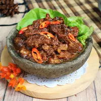 Olahan daging kambing./Copyright&nbsp;shutterstock.com/g/Tantri+Setyorini
