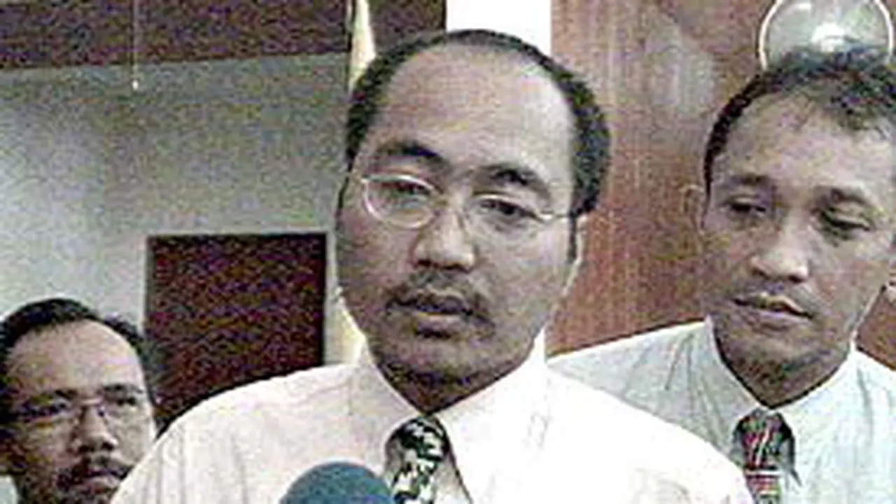 080801cPolriAlfons2.jpg
