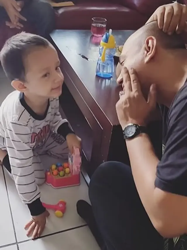 Anak Husein idol bernama Ali (Instagram/husein_al_athas)