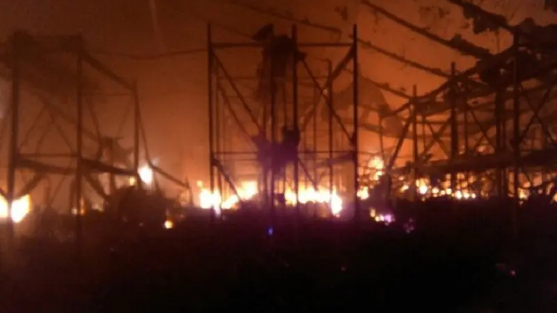 Kebakaran Pabrik Kipas Angin di Kalideres, 21 Pemadam Dikerahkan