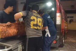 Jenazah guru besar USU. (Liputan6.com/Reza Efendi)