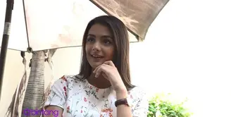 Siapa sangka, si cantik Amanda Rawles adalah sosok perempuan tomboy di masa kecil. Masuk ke dunia hiburan, Amanda berusaha untuk berubah menjadi sosok wanita yang lebih feminim.