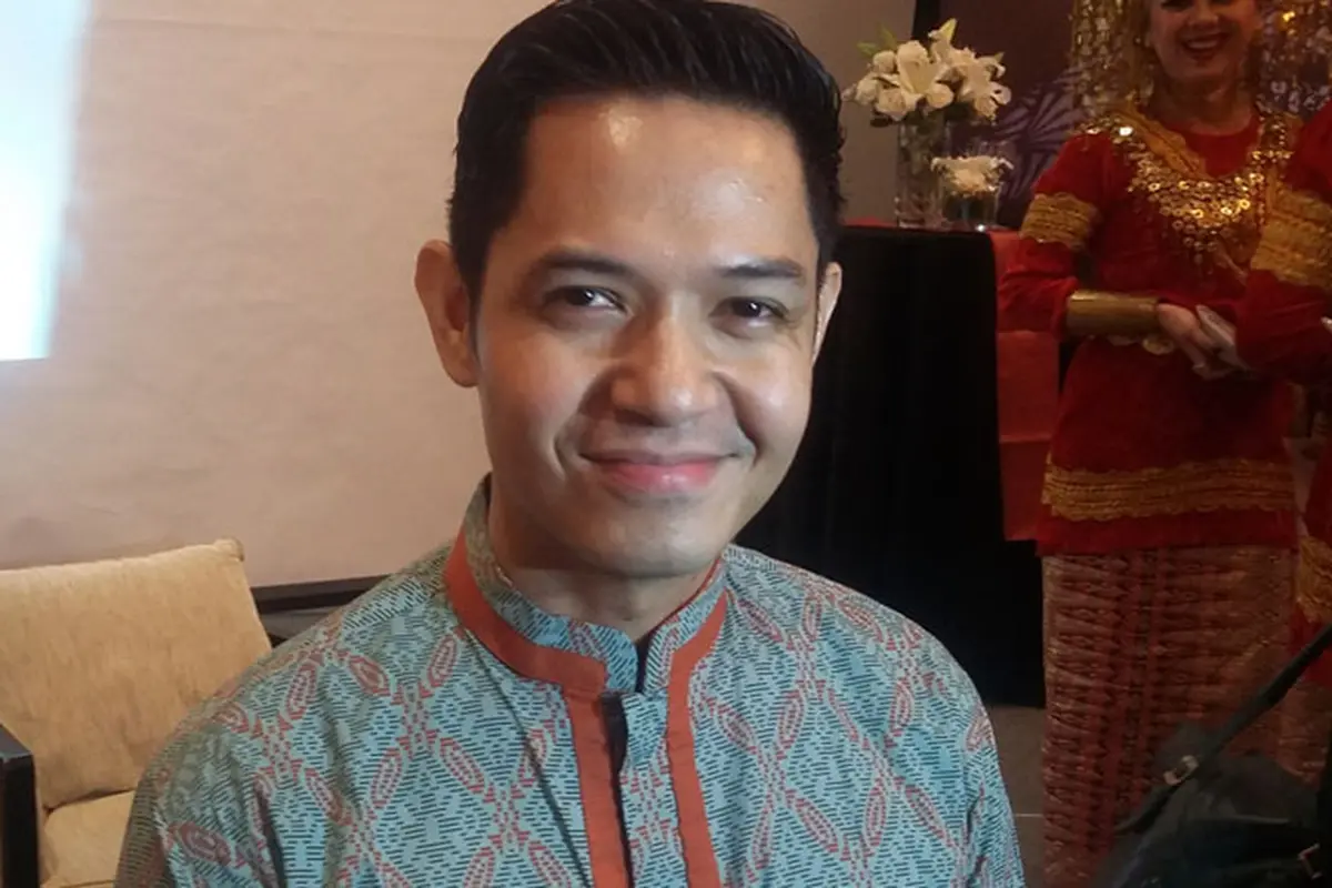 Dude Harlino