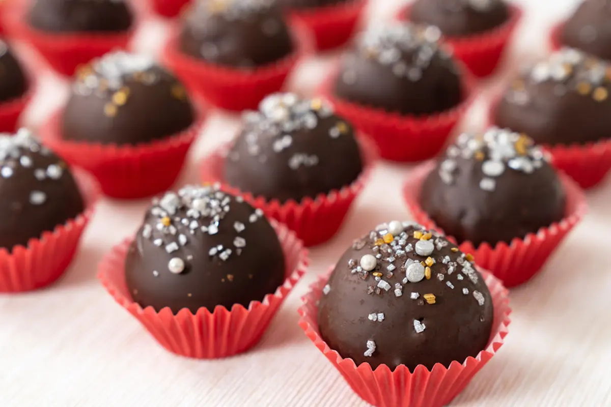 kue bola-bola coklat