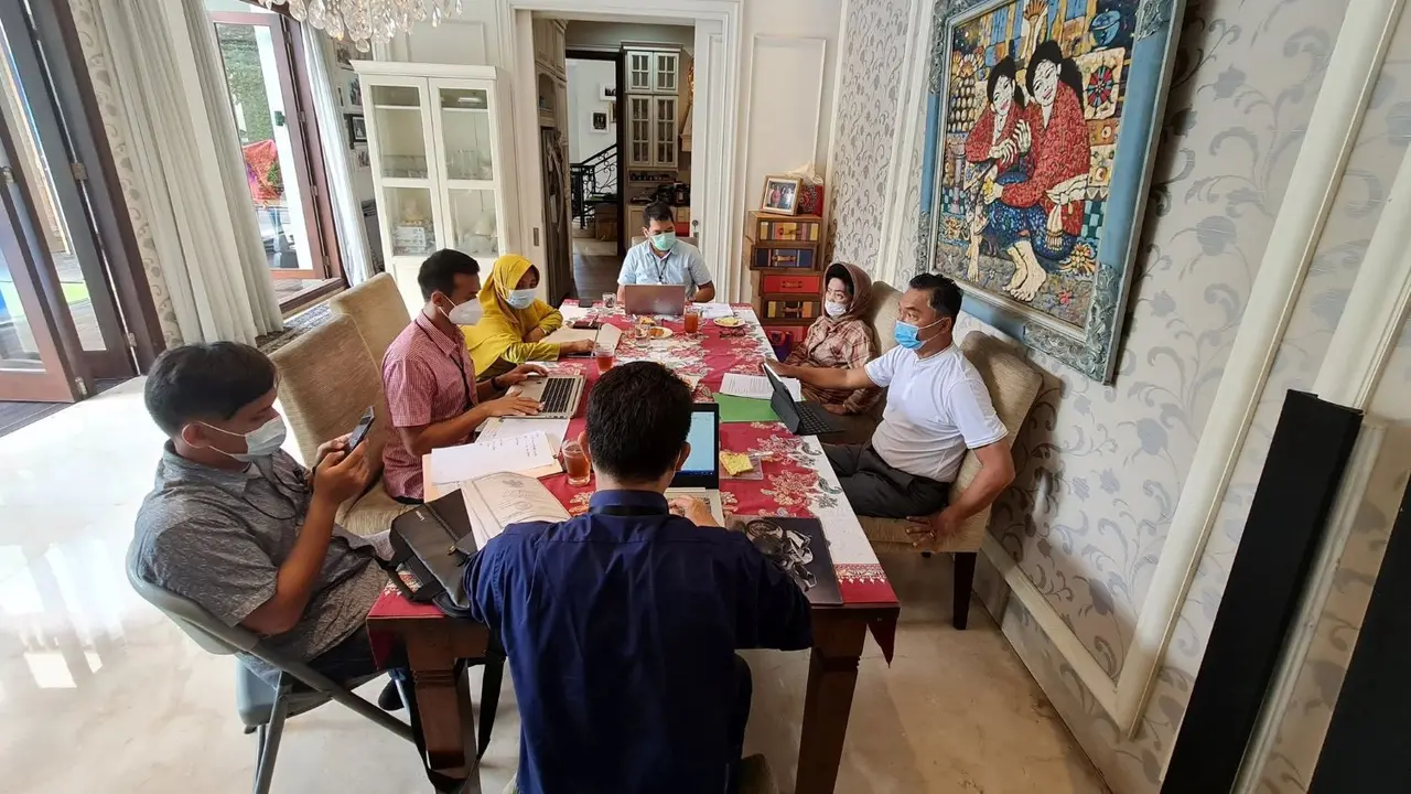 Suasana rumah Dino Patti Djalal