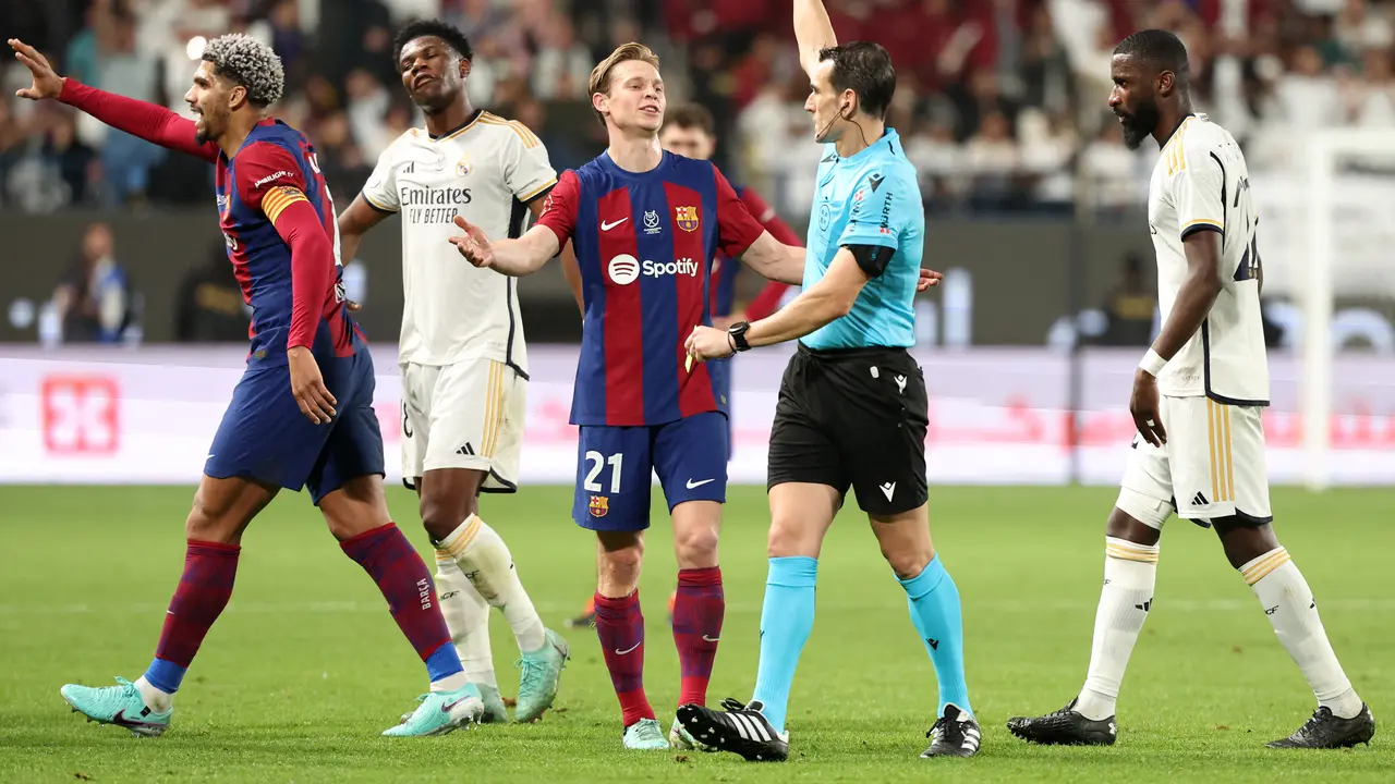 Ronald Araujo - Barcelona - Piala Super Spanyol
