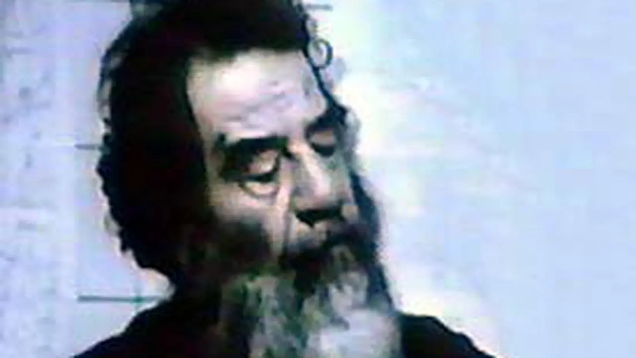 010704cLN_Saddam1.jpg