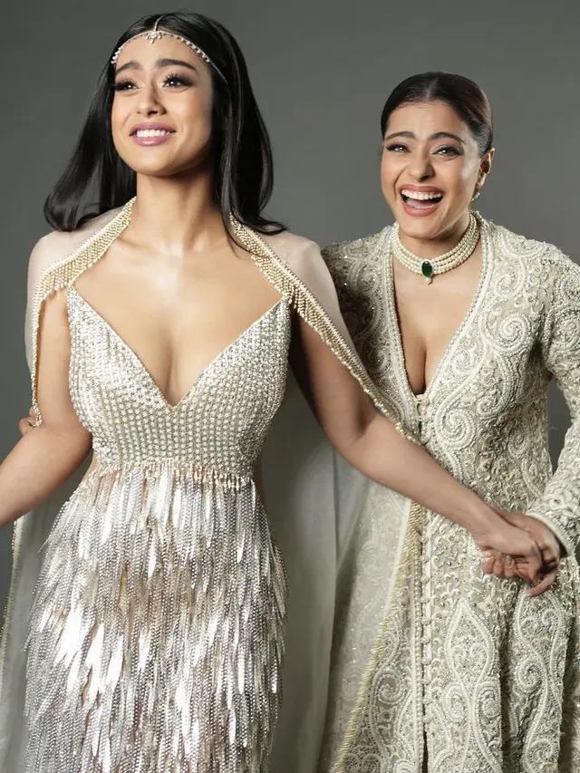 Potret Putri Sulung Kajol, Nysa Devgan, credit: Instagram (@kajol)