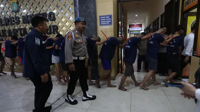 Polres Jakarta Timur Ungkap Pelaku dan Tersangka Pembakaran Kantor Polisi