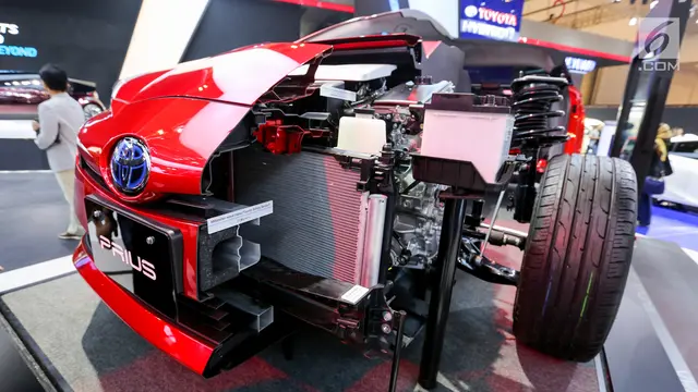 Menengok Kecanggihan Mobil Toyota Prius Gen-4 X-Ray