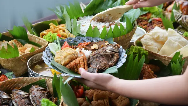 Nikmati Kuliner Nasi Bancakan di Hotel Berkelas