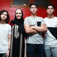 Maia Estianty, Al Gazhali, El Rumi, dan Dul. (Deki Prayoga/Bintang.com)