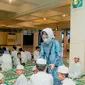 Gandeng Yayasan Pejuang Subuh Pondok Indah (YPSPI), Ikatan Wanita Pengusaha Indonesia (Iwapi), santuni lebih dari 2.500 anak yatim piatu dan dhuafa dari berbagai daerah, Sabtu (15/4/2023).