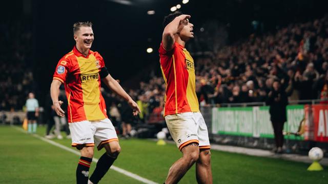 Bek Go Ahead Eagles, Dean James.