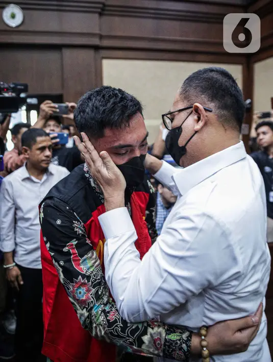 Keduanya tidak mampu menahan haru. (Liputan6.com/Faizal Fanani)