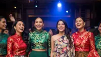 10 Model Baju Pesta Atasan Brokat Bawahan Batik 2025, Paduan Mewah dan Tradisional yang Memukau