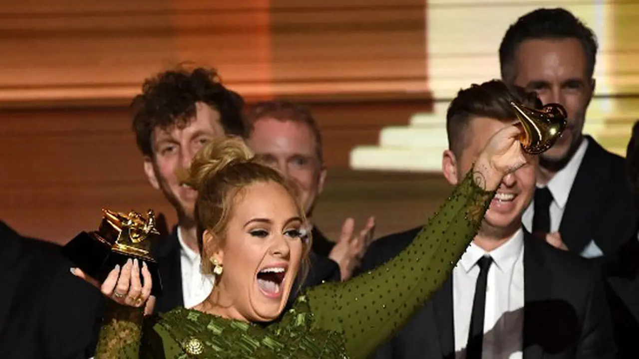 [Bintang] Adele di Grammy Awards 2017