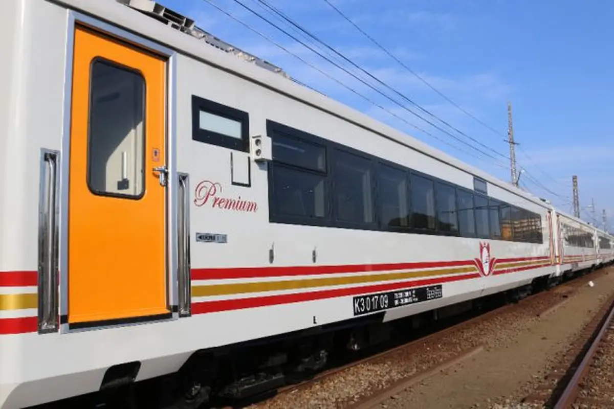 Penampakan kereta ekonomi yang mendapat predikat premium produksi PT INKA yang dipesan oleh PT Kereta Api Indonesia. (Foto: INKA)