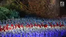 Atlet kontingen Indonesia memasuki stadion pada pembukaan Asian Games 2018 di Stadion Utama Gelora Bung Karno (SUGBK), Jakarta, Sabtu (18/8). Kontingen Indonesia mendapat sambutan meriah penonton yang hadir. (Liputan6.com/Ferbian Pradolo)