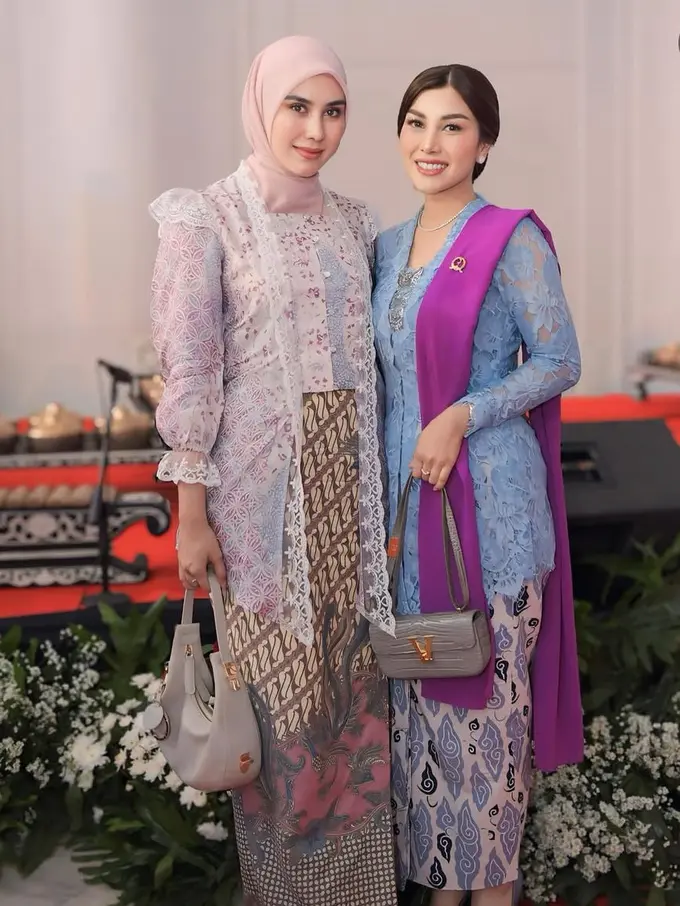 Syhnaz Sadiqiah dan Nisya Ahmad saat Hadir di Hari Jadi Jawa Barat