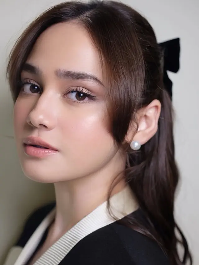 Tampil Cantik Effortless ala Syifa Hadju dengan Half Up Do untuk Kondangan, Event hingga Acara Keluarga