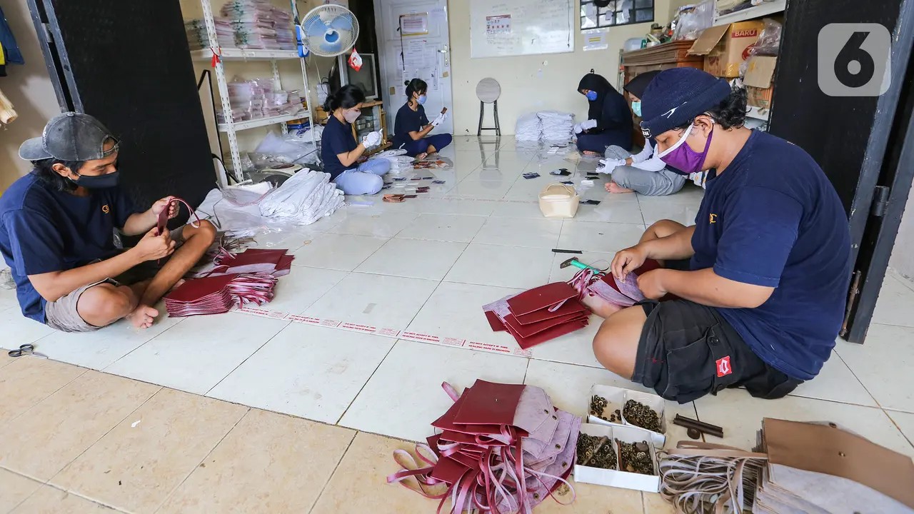 Kreatif, Gemilang Craft Ciptakan Sabun Cuci Tangan Berukuran Lembaran Kertas Sebagai Pengganti Hand Sanitizer