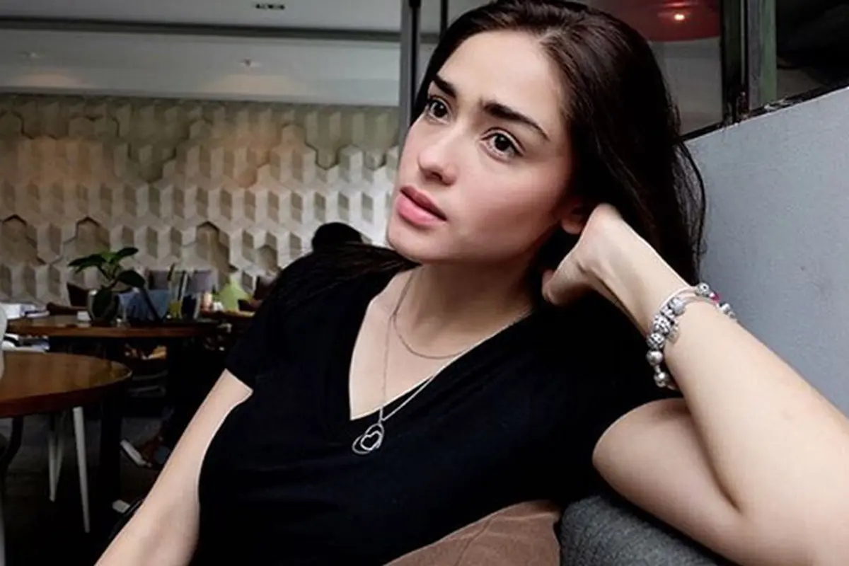 Yasmine Wildblood Lahirkan Bayi Perempuan