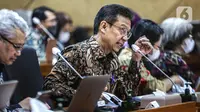 Menteri Kesehatan Budi Gunadi Sadikin mengikuti rapat kerja dengan Komisi IX DPR di kompleks Parlemen, Senayan, Jakarta, Selasa (28/3/2023). (Liputan6.com/Faizal Fanani)